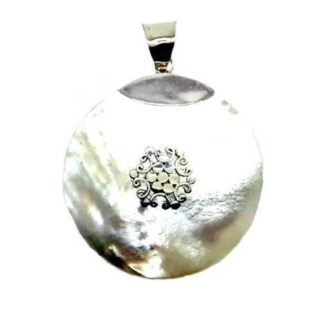 pendentif en argent et nacre blanche hyper beau,pour seulement 109 frs .-bijouxbijoux.ch